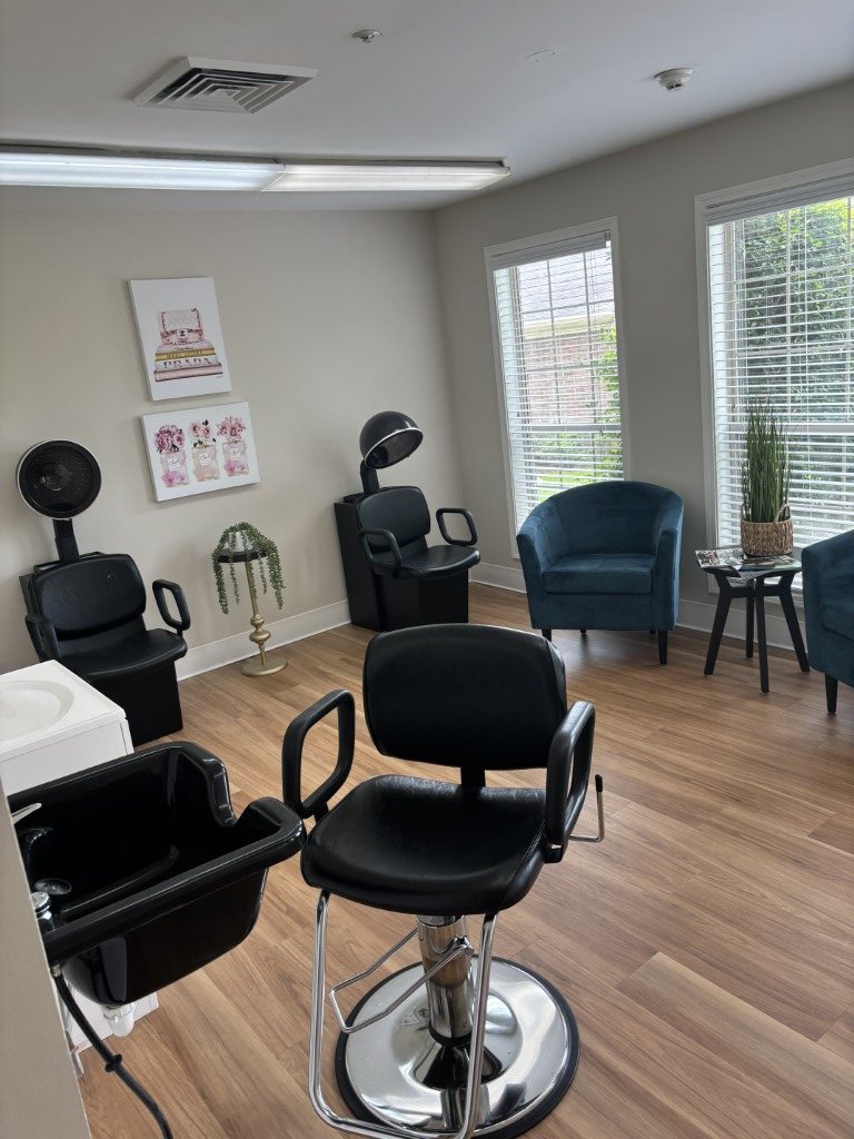 South Knoxville Senior Living - Hair Dressing Salon